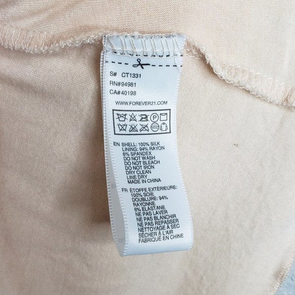 3/$20 Forever 21 Peach Silk Chiffon Tank - Picture 4 of 5